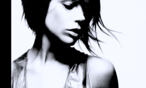 VICTORIA BLANCO Y NEGRO 300x180 - Victoria Es Dudosa