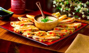 quesaillas 300x180 - Quesadillas De Sobra