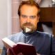 STRANGER 80x80 - David Harbour Oficiará La Boda De Una Fanática