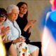 REINA 80x80 - La Reina Elizabeth II Debuta En La London Fashion Week