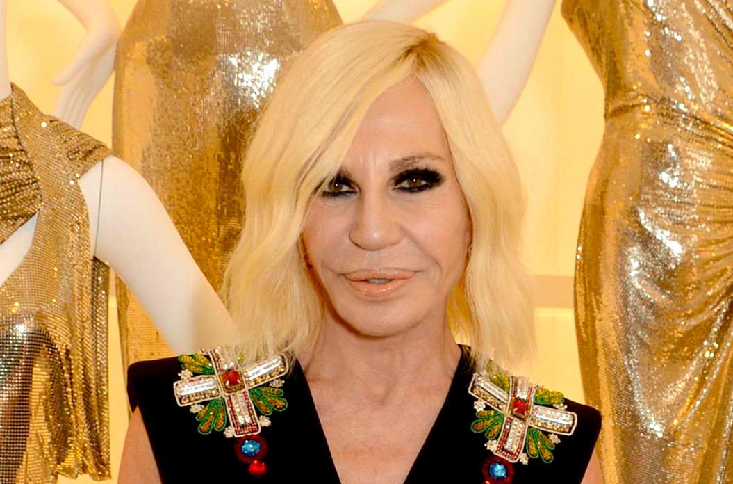 donatella versace - La Bella Donatella Nos Enseña Cómo Se Pronuncia 'Versace'