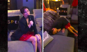 jenner chris 300x180 - Kris Jenner, Bebida y Cantando Karaoke En San Valentín