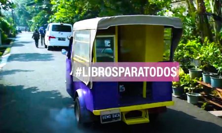 LIBROS 450x270 - La Biblioteca Tuk-Tuk De Los Niños Indonesios