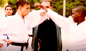 KARATE 300x180 - Karate Kid De Gaza: Luchando Contra La Marginación De Los Niños Ciegos