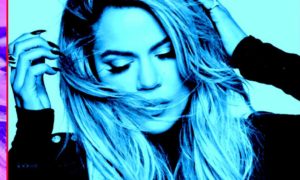 KHLOE Yahoo Style 1000x600 1 1 300x180 - Khloe Es De Cera