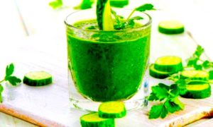 jugo quema grasas de pepino 1 300x180 - Detox: Canela y Limón