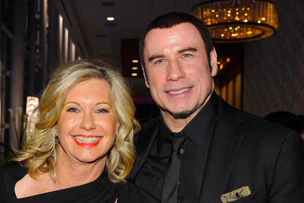 olivia newton john confirms grease reunion john travolta original cast - 40 años Después De Grease, John Travolta Demuestra Que Aún Tiene El ritmo