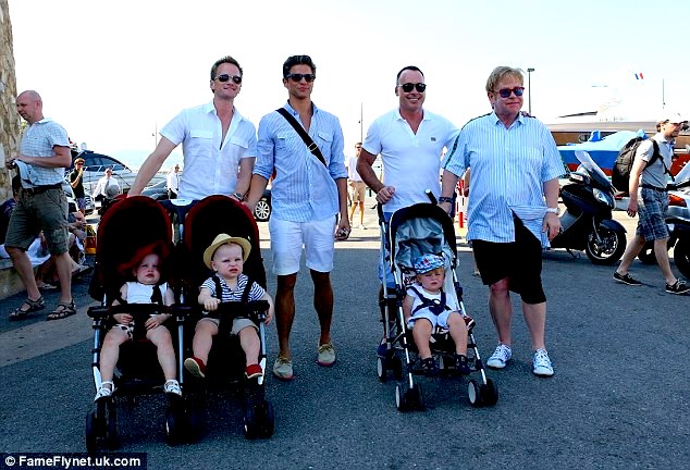 elton y neil harris - Elton John y Neil Patrick Harris Se Fueron De Vacaciones