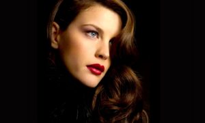liv guapa 300x180 - Familias De Harper's