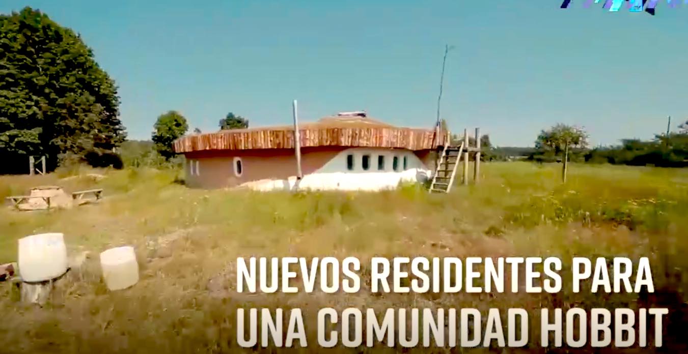 HOBBITT CASA - Olvídate De La Vida Real, Este Hombre Construye Una Comunidad De Hobbits