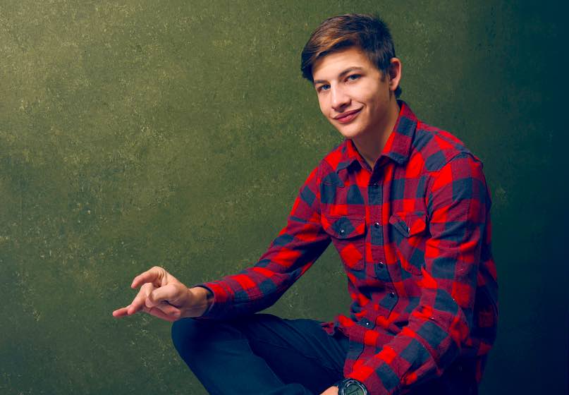 TYE - Tye Sheridan Tiene Los Pies En La Tierra