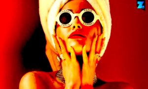 ARIANA GAFAS 300x180 - Ariana Pide Perdón