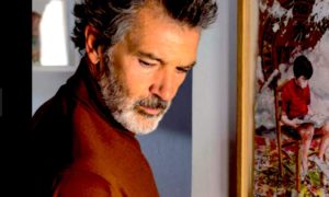 ANTONIO BANDERAS 300x180 - Antonio Banderas da positivo a Covid-19