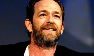 LUKE PERRY 1 300x180 - Muere Luke Perry