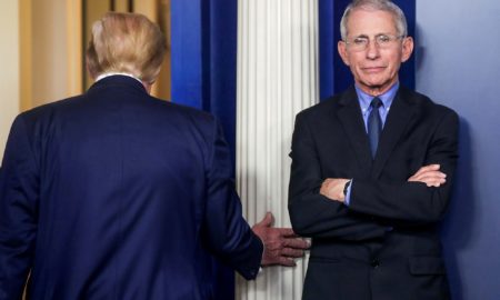 Dondald y Fauci 450x270 - Trump solo le metió un susto a Faci en plena pandemia