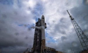 NASA Cohete 300x180 - NASA regresa al espacio con vuelo tripulado