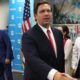 Ron DeSantis 80x80 - Gobernador de Florida culpa a trabajadores hispanos de contagios de Covid en su estado