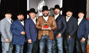 Intocable 300x180 - Cinco miembros de Intocable contagiados de Covid-19