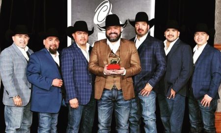 Intocable 450x270 - Cinco miembros de Intocable contagiados de Covid-19