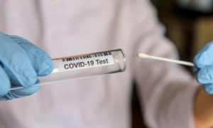 Covid tests 300x180 - Las diferencias en los exámenes de Covid-19