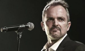 Miguel Bosé 300x180 - Bosé: "Las vacunas nos quieren matar"