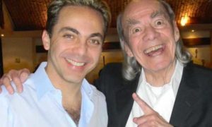 cristian 300x180 - CRISTIAN CASTRO SE DESPIDE DE SU PADRE “EL LOCO” VALDÉS