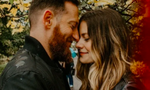 PArejas 300x180 - Amores a distancia, los retos y los riesgos