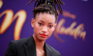 Willow Smith 1 300x180 - Willow Smith habla sobre infidelidad de sus papás