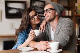 images 2 - Como mantener a tu hombre interesado