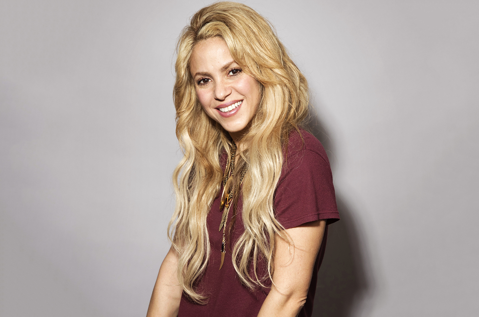 Shakira presenta al nuevo integrante de su familia - Vida Latina