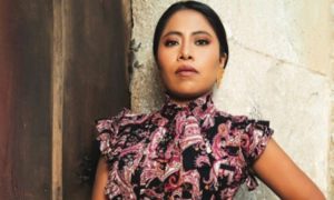 Yalitza aparicio presenta novio 300x180 - Yalitza regresa a las pantallas junto a Ester Expósito