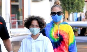 descarga 32 1 300x180 - Emme Muñiz, hija de JLo, se hace radical cambió