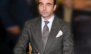 enrique ponce tan bueno en la plaza como cenizo para los negocios 300x180 - Enrique Ponce, de toreo a cantante