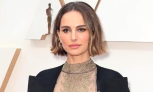 natalie 300x180 - Se prepara Natalie Portman para interpretar la diosa Thor