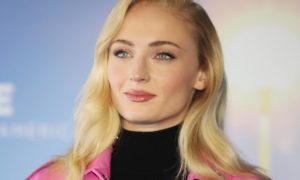 c grande 300x180 - Sophie Turner será la princesa Charlotte en una serie animada
