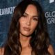 megan fox la brune incendiaire de la saga transformers prend la pose pour la premiere fois avec son nouveau compagnon 80x80 - Megan Fox asegura que su relación salvó a Machine Gun