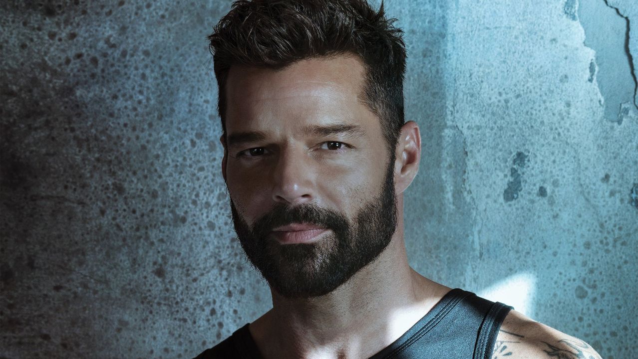 GJ8P46F3 17845 - Ricky Martin presume lo grande que está Renn