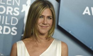 Jennifer Aniston 1200 300x180 - Jennifer Aniston y Brad Pitt se reconciliaron