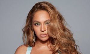 beyonce grammys 1200 300x180 - El lujoso regalo navideño de Beyoncé a sus amigas