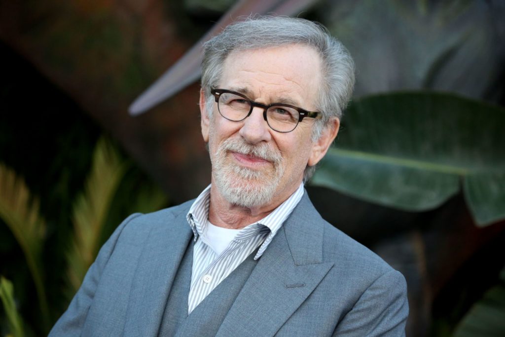 descarga 68 1024x683 - Steven Spielberg recibe amenazas de muerte de una fan