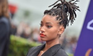 willow smith comes out 1 300x180 - Willow confiesa que sufre ataques de ansiedad