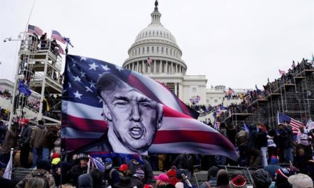 Congreso 5 450x270 - Manifestantes a favor de Trump toman el Congreso de EEUU a la fuerza, son desalojados