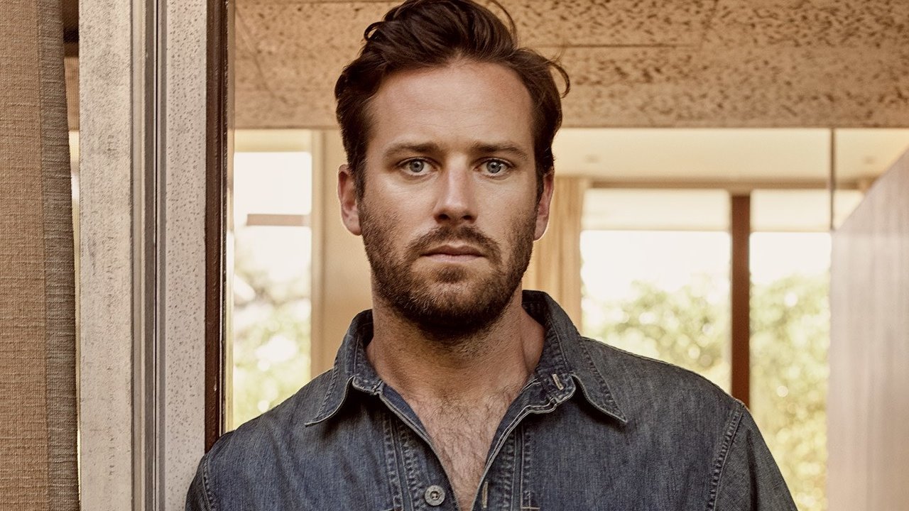 armie hammer 955d168f 1280x720 - Usuarios de las redes, escandalizados por presunto canibalismo de Armie Hammer