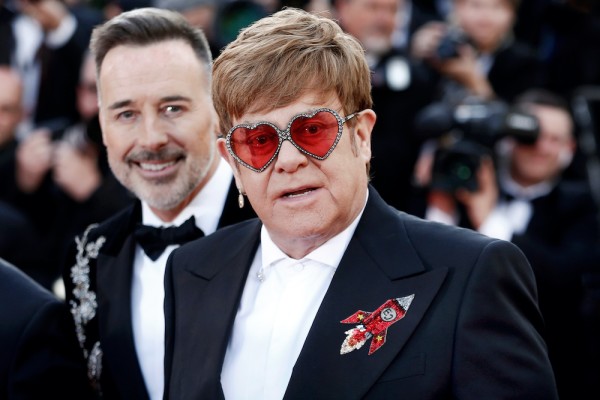 descarga 2021 01 04T180959.665 - Netflix prepara un documental sobre Elton John