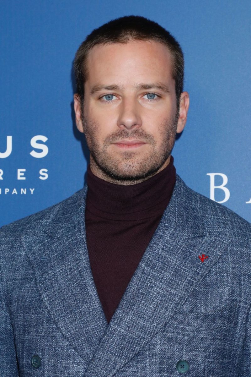 descarga 2021 01 14T155120.706 800x1200 - Armie Hammer responde a los rumores de presunto canibalismo