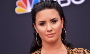 180724160014 demi lovato 0520 full 169 1 300x180 - Demi Lovato tuvo un infarto y tres derrames cerebrales tras sobredosis