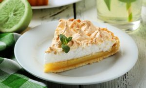 Receta de Pie de lim n 1900Wx500H 300x180 - El postre de limón que te lleva 10 minutos hacer y que no te arrepentirás