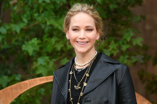 descarga 3 - Jennifer Lawrence sufre accidente en plena filmación de su nueva película