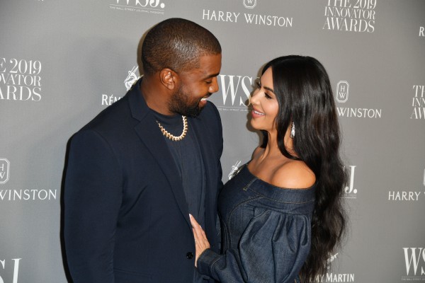 descarga 30 1 - Aseguran que Kim Kardashian pasará San Valentín sin Kanye West