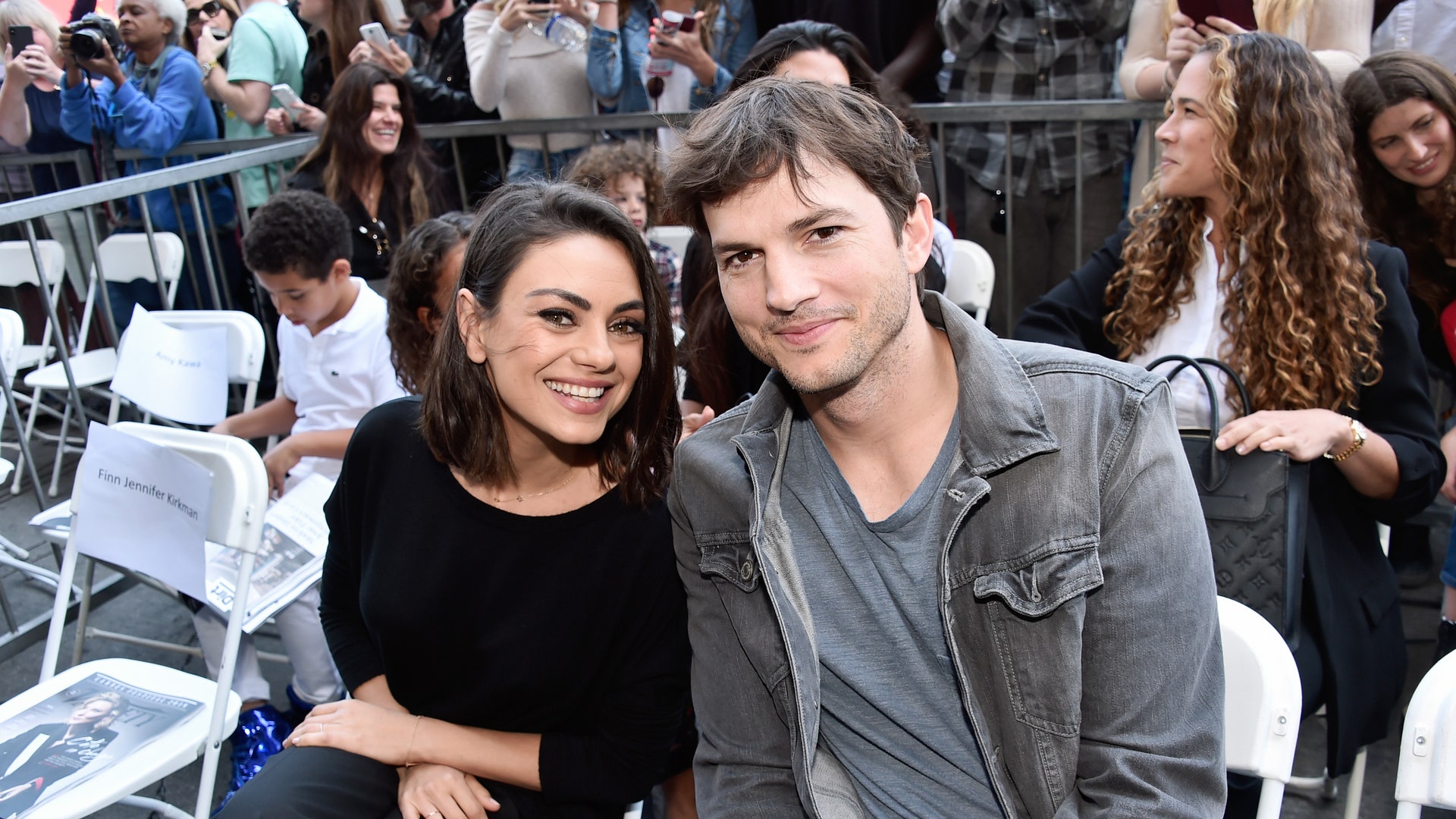 mila kunis y ashton kutcher 5971 - Mila Kunis y Ashton Kutcher aparecerán en comercial de Cheetos